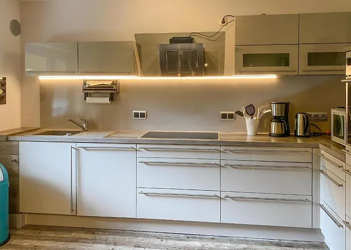 דירה Amazing In *